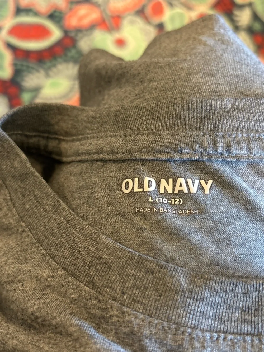 Old Navy Gray Short Sleeve Crew Neck Tee